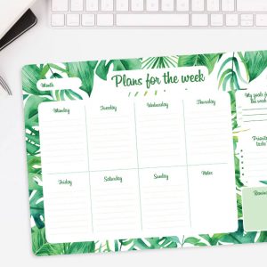 Weekly Magnetic planner on desk